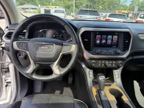 2017 GMC Acadia Denali