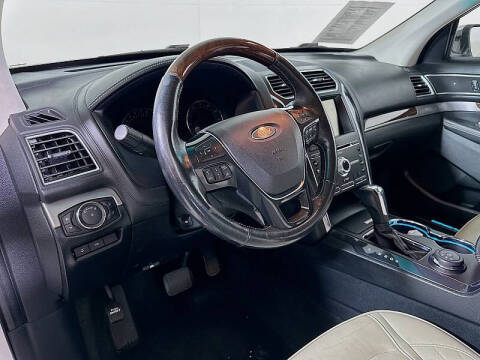 2016 Ford Explorer Platinum