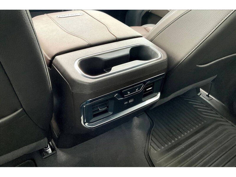 2025 GMC Sierra 3500HD