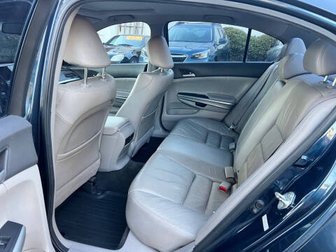 2010 Honda Accord EX-L V6 w/Navi