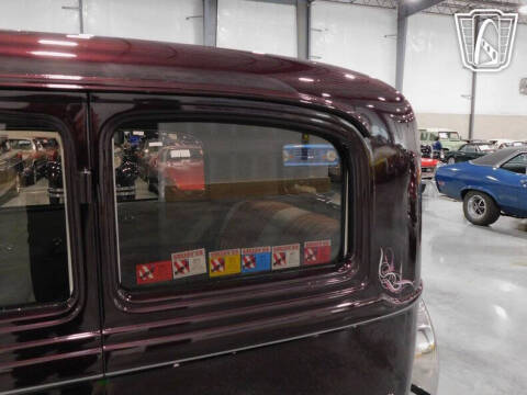 1932 Plymouth Sedan