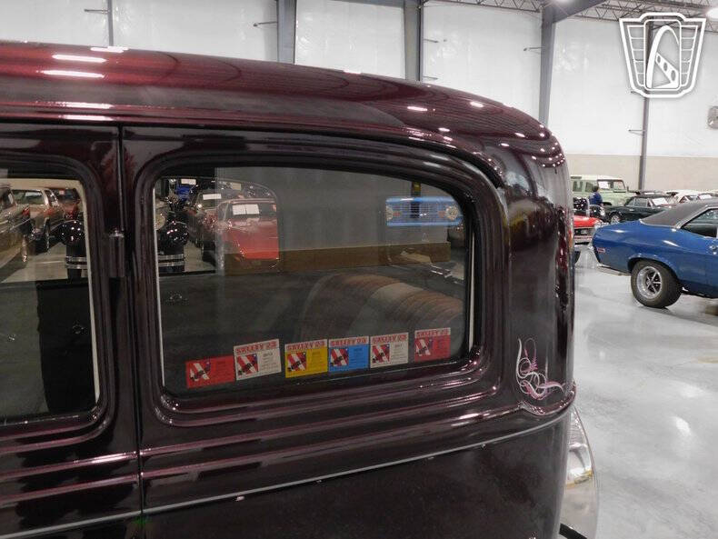 1932 Plymouth Sedan