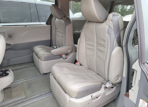2012 Toyota Sienna XLE 7-Passenger