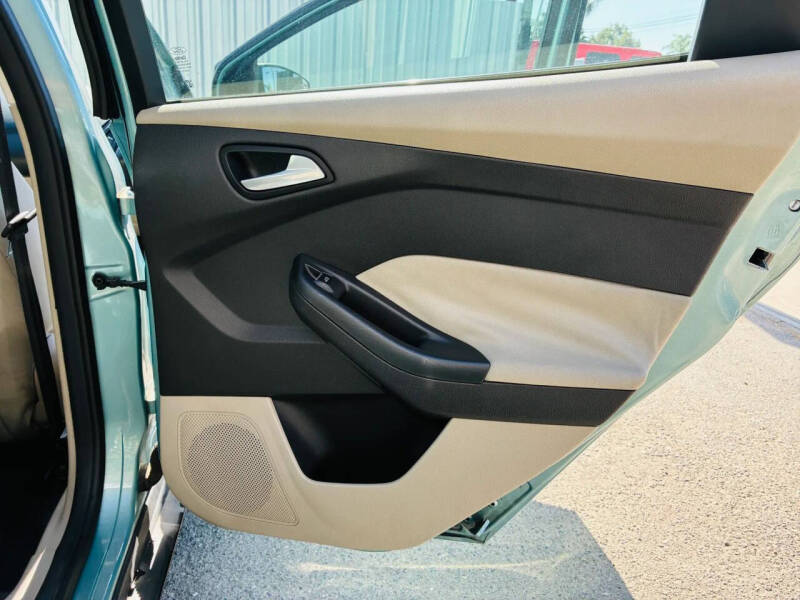 2012 Ford Focus SEL