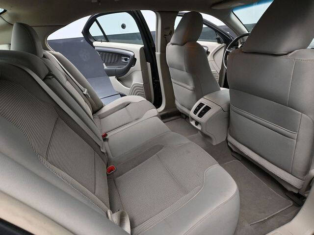 2011 Ford Taurus SEL