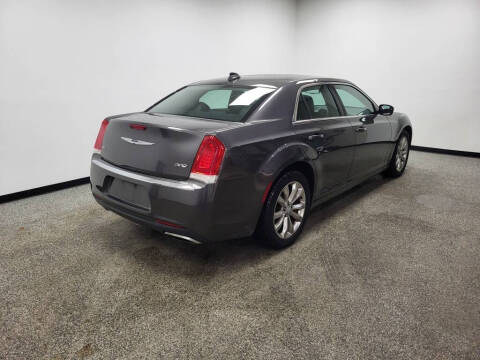 2015 Chrysler 300 Limited