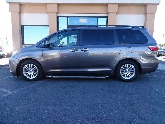 2015 Toyota Sienna