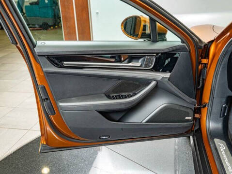 2024 Porsche Panamera 4