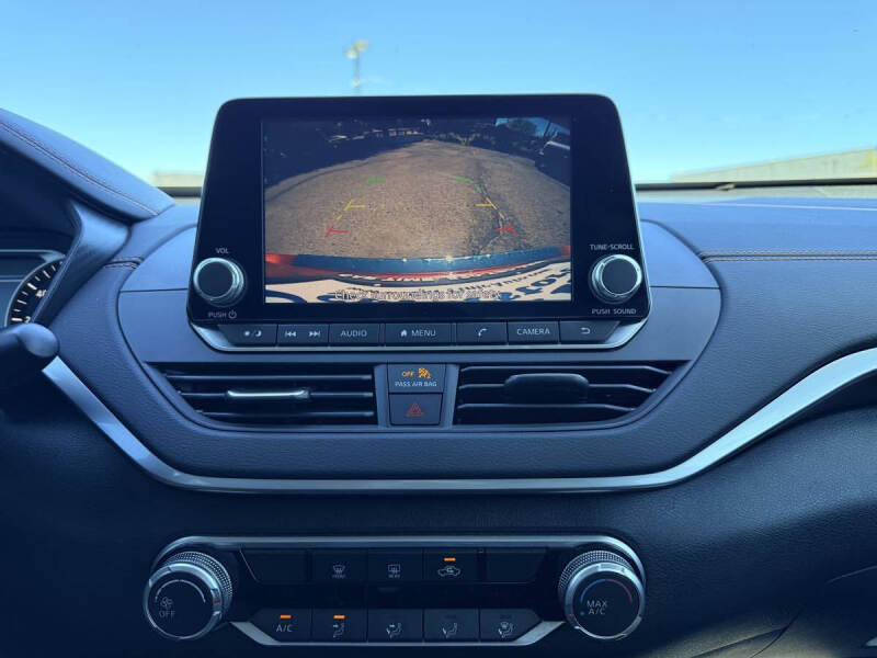 2021 Nissan Altima 2.5 SR