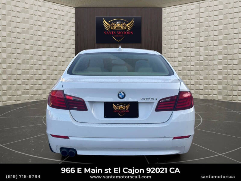 2011 BMW 5 Series 528i