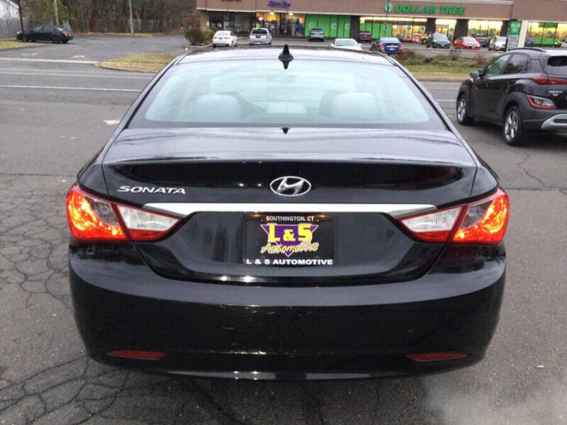 2011 Hyundai Sonata GLS