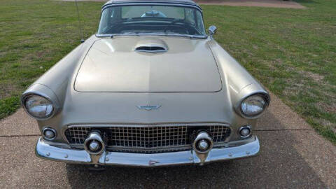 1956 Ford Thunderbird