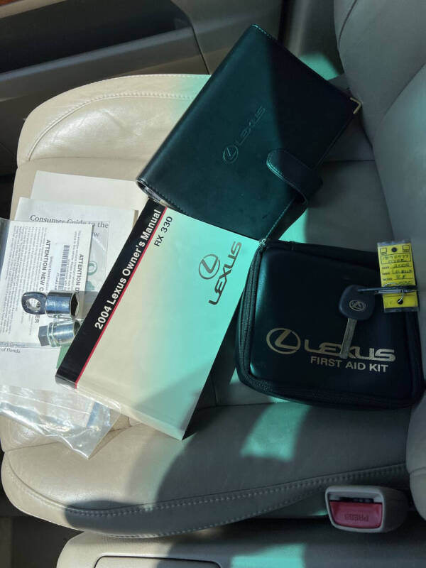 2004 Lexus RX 330
