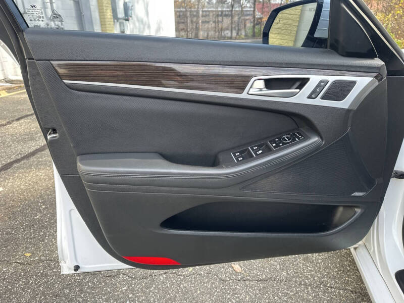 2016 Hyundai Genesis 3.8L