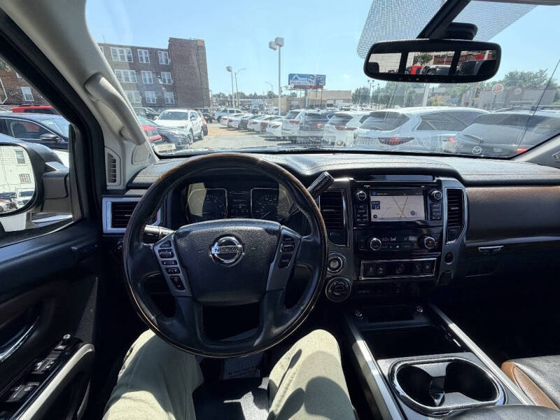 2017 Nissan Titan Platinum Reserve