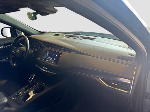 2022 Cadillac XT4 Luxury