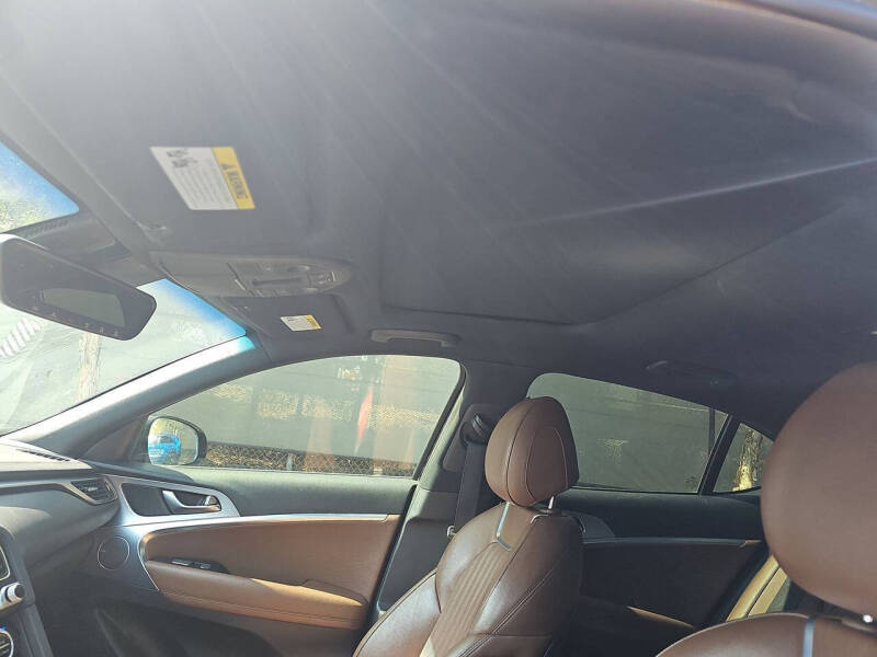 2020 Genesis G70 2.0T