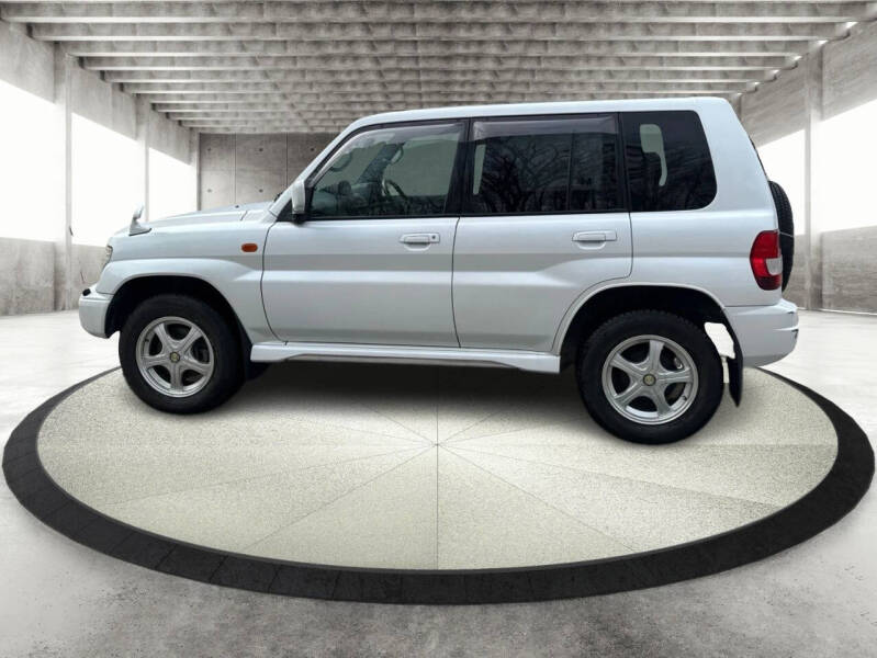 2000 Mitsubishi Pajero