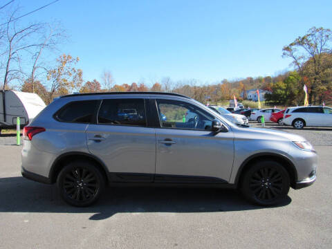 2020 Mitsubishi Outlander LE