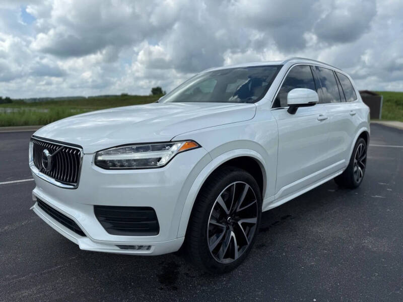 2020 Volvo XC90 T6 Momentum 6-Passenger