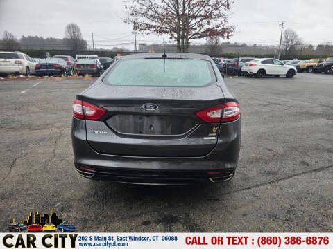 2016 Ford Fusion SE