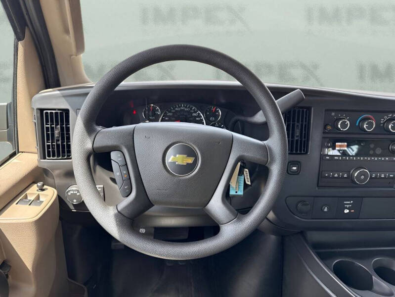 2026 Chevrolet Express 2500