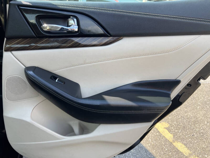 2017 Nissan Maxima Platinum