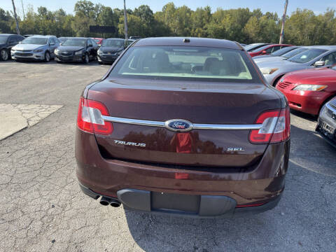 2012 Ford Taurus SEL