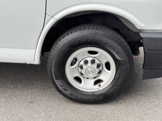 2023 Chevrolet Express 2500