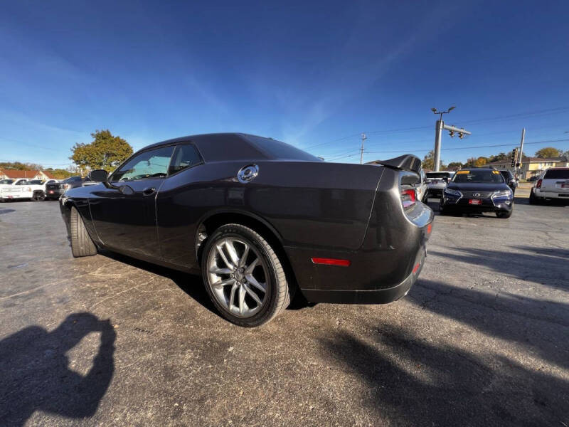 2022 Dodge Challenger GT photo 8