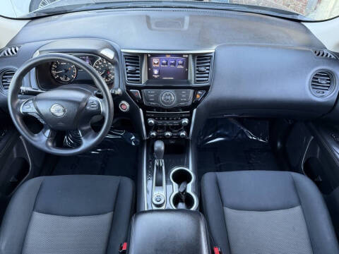 2018 Nissan Pathfinder S