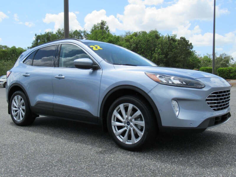 2022 Ford Escape Titanium