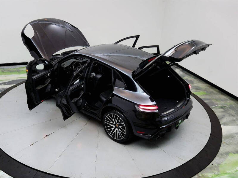 2022 Porsche Macan GTS