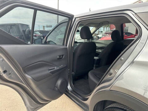 2024 Nissan Kicks S