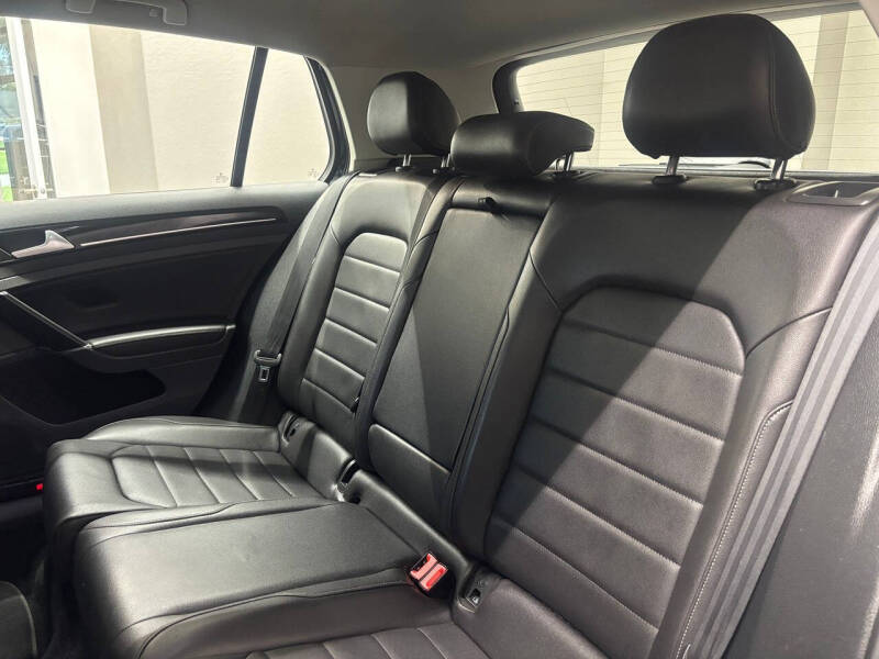 2015 Volkswagen Golf TSI SEL