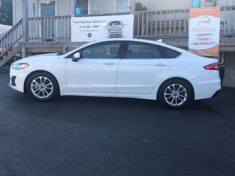 2020 Ford Fusion for sale at Flash Ryd Auto Sales in Kansas City KS