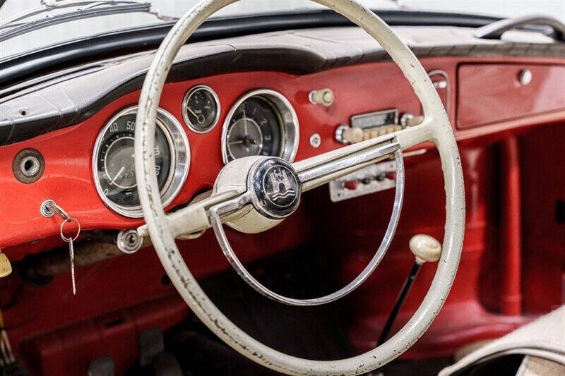 1961 Volkswagen Karmann Ghia