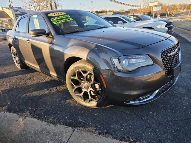 2019 Chrysler 300 S