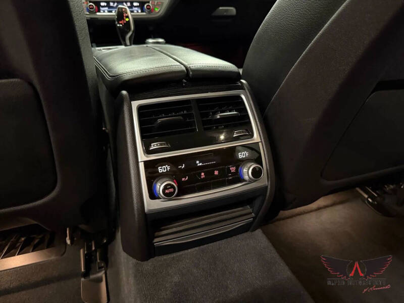 2018 BMW 7 Series 740i