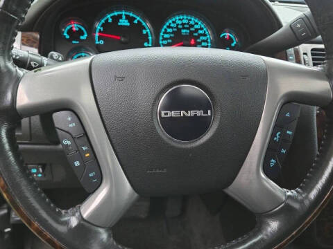 2011 GMC Yukon Denali