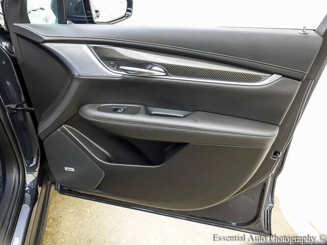 2023 Cadillac XT6 Sport