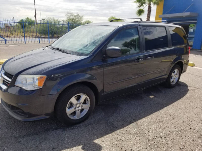 2013 Dodge Grand Caravan for sale at CAMEL MOTORS in Tucson AZ