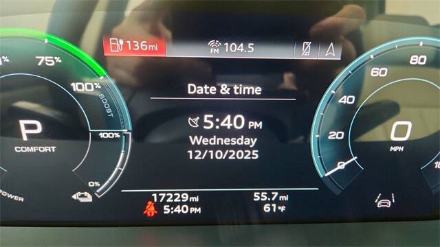 2022 Audi e-tron quattro Premium