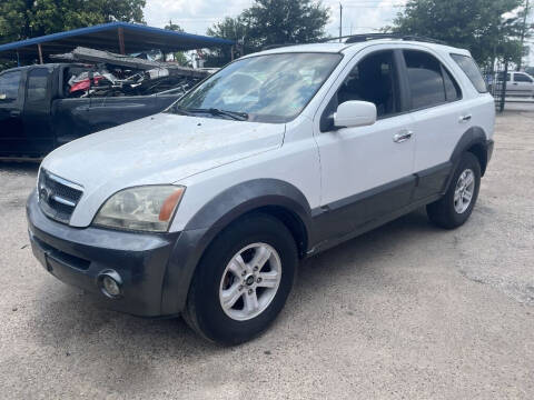 2004 Kia Sorento for sale at SCOTT HARRISON MOTOR CO in Houston TX