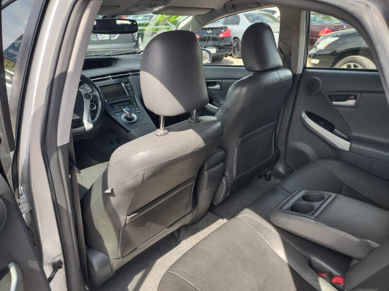 2010 Toyota Prius II