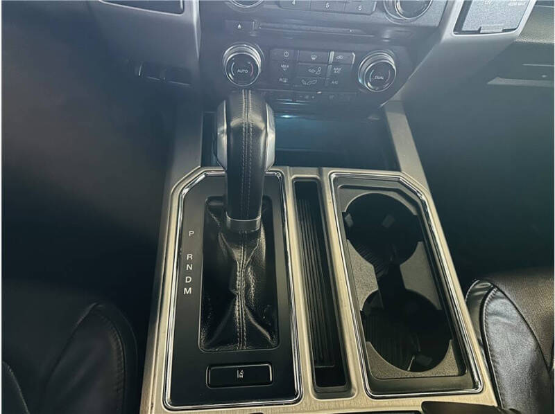2017 Ford F-150 Platinum