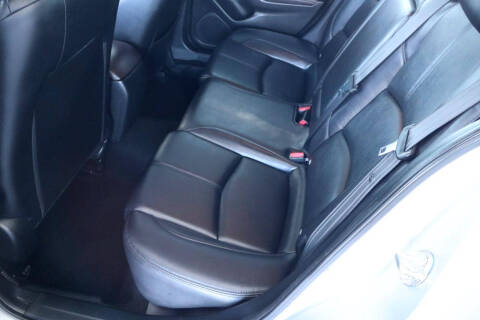 2018 Mazda MAZDA3 Touring