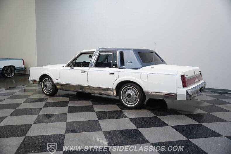 1985 Lincoln Town Car