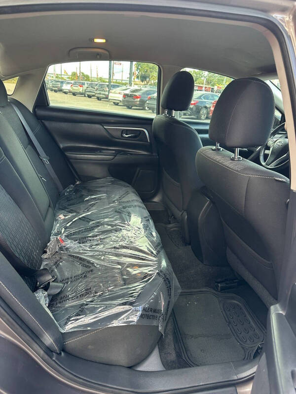 2017 Nissan Altima 2.5 SV