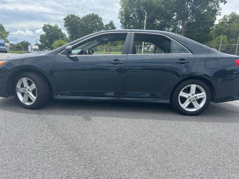2014 Toyota Camry for sale at Beckham's Used Cars in Milledgeville GA